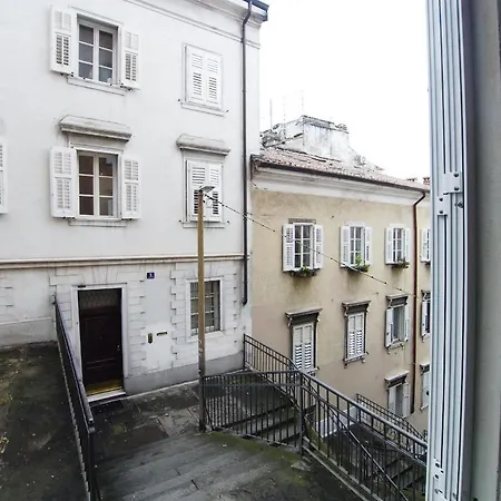 Casa Antica - Historical In Old Center 公寓 的里雅斯特