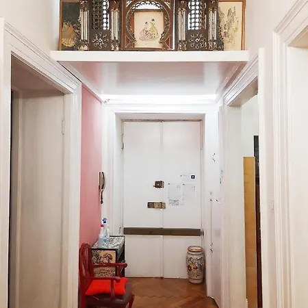 公寓 Casa Antica - Historical In Old Center 的里雅斯特