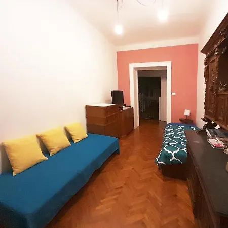 Casa Antica - Historical In Old City Center Apartment Trieste